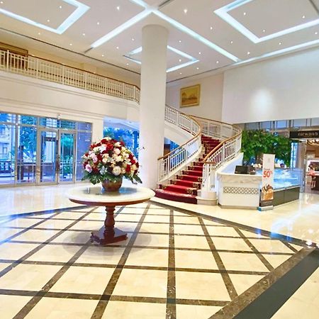 Ambhara Hotel Джакарта Экстерьер фото
