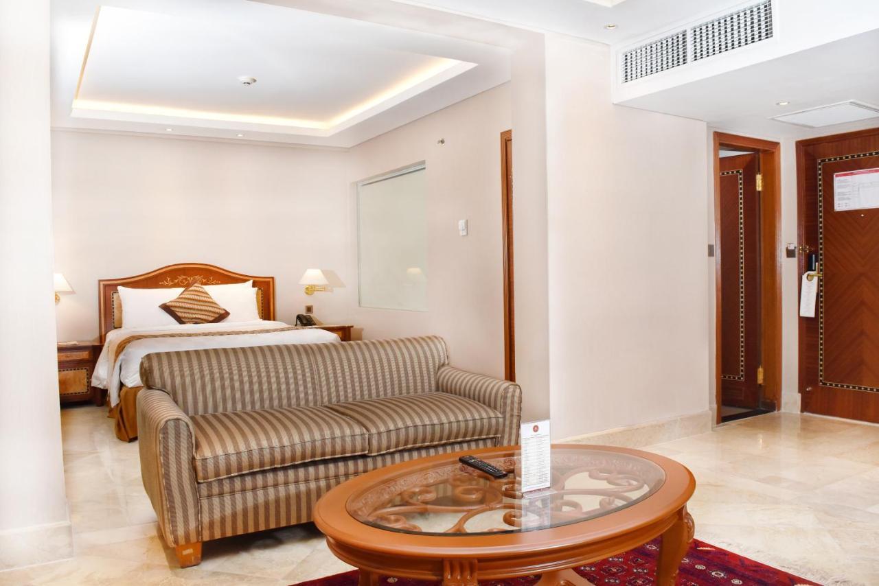 Ambhara Hotel Джакарта Экстерьер фото