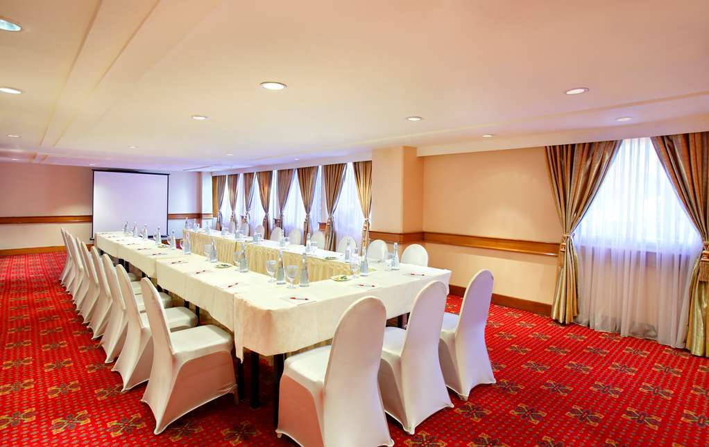 Ambhara Hotel Джакарта Удобства фото