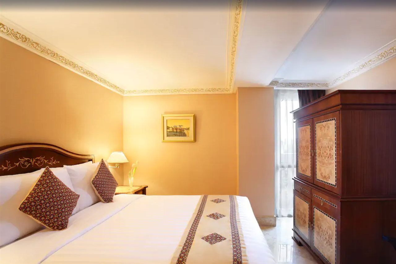 Ambhara Hotel Джакарта Экстерьер фото
